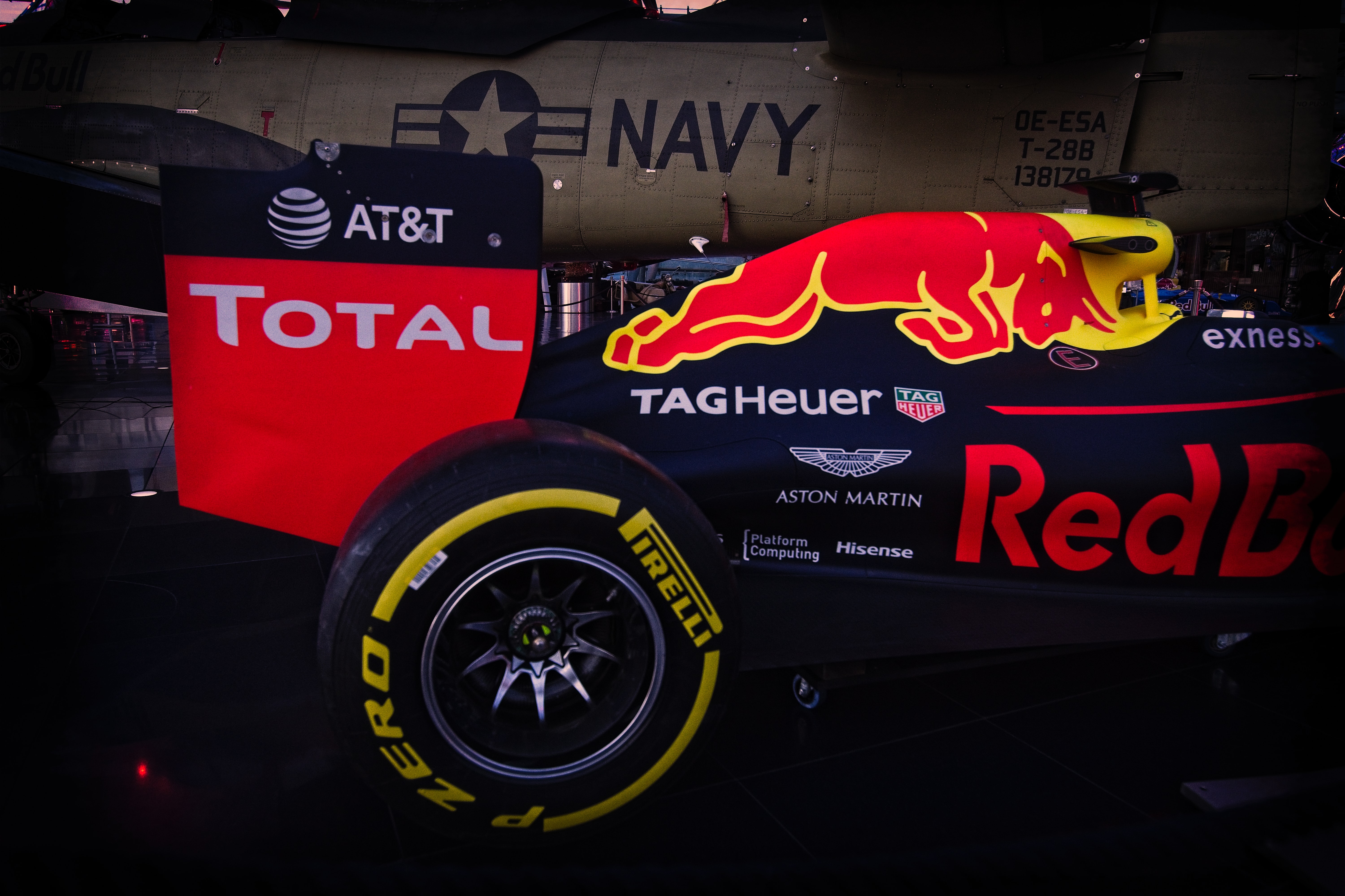 pneumatico pirelli su monoposto formula 1 red bull